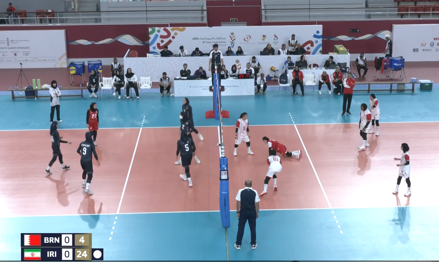 根据公布的, 哈斯蒂 根据公布的, 哈斯蒂